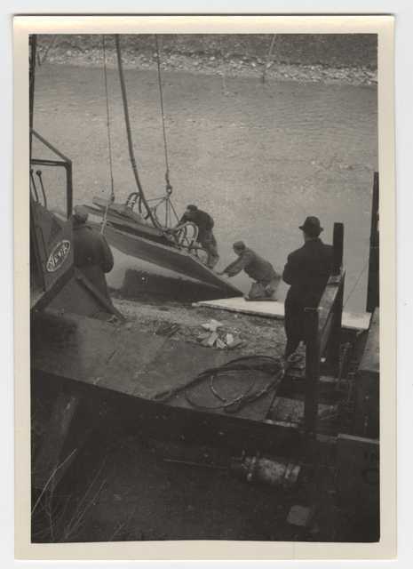 Rete irrigua consorziale, Gorizia. Scarico del canale adduttore, costruzione. Elementi prefabbricati, rivestimento